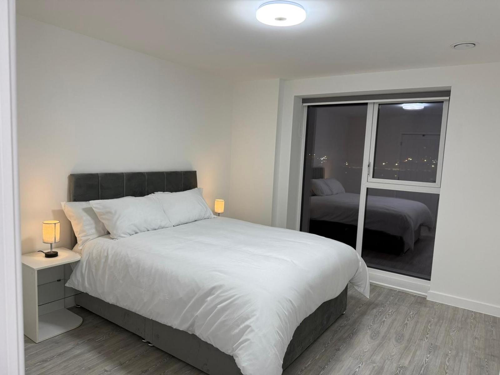 Northfleet Serenity Waterfront 2 Bed Apartment מראה חיצוני תמונה