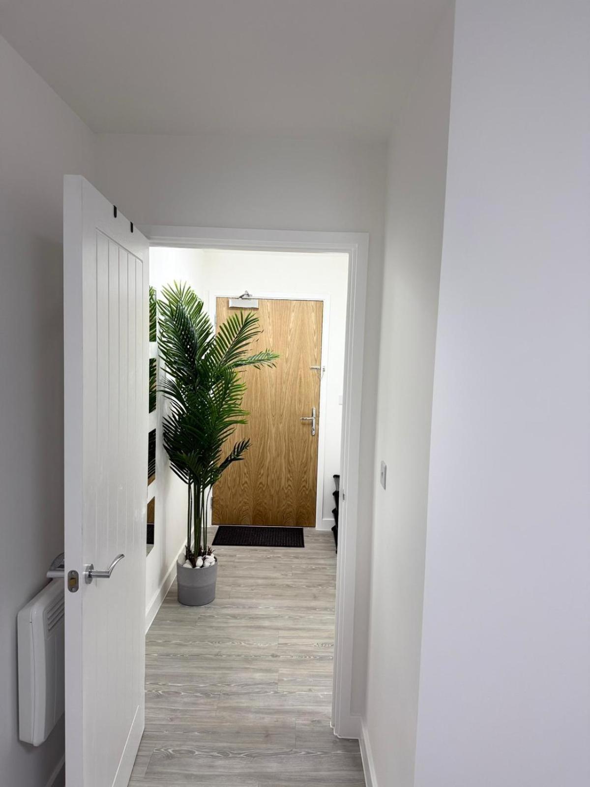 Northfleet Serenity Waterfront 2 Bed Apartment מראה חיצוני תמונה