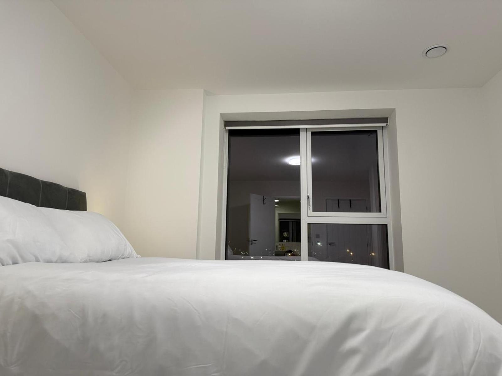 Northfleet Serenity Waterfront 2 Bed Apartment מראה חיצוני תמונה