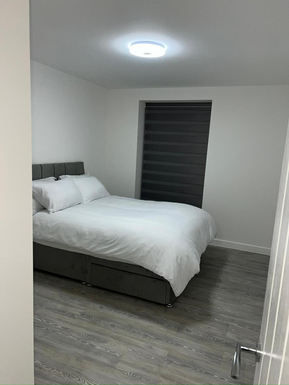 Northfleet Serenity Waterfront 2 Bed Apartment מראה חיצוני תמונה