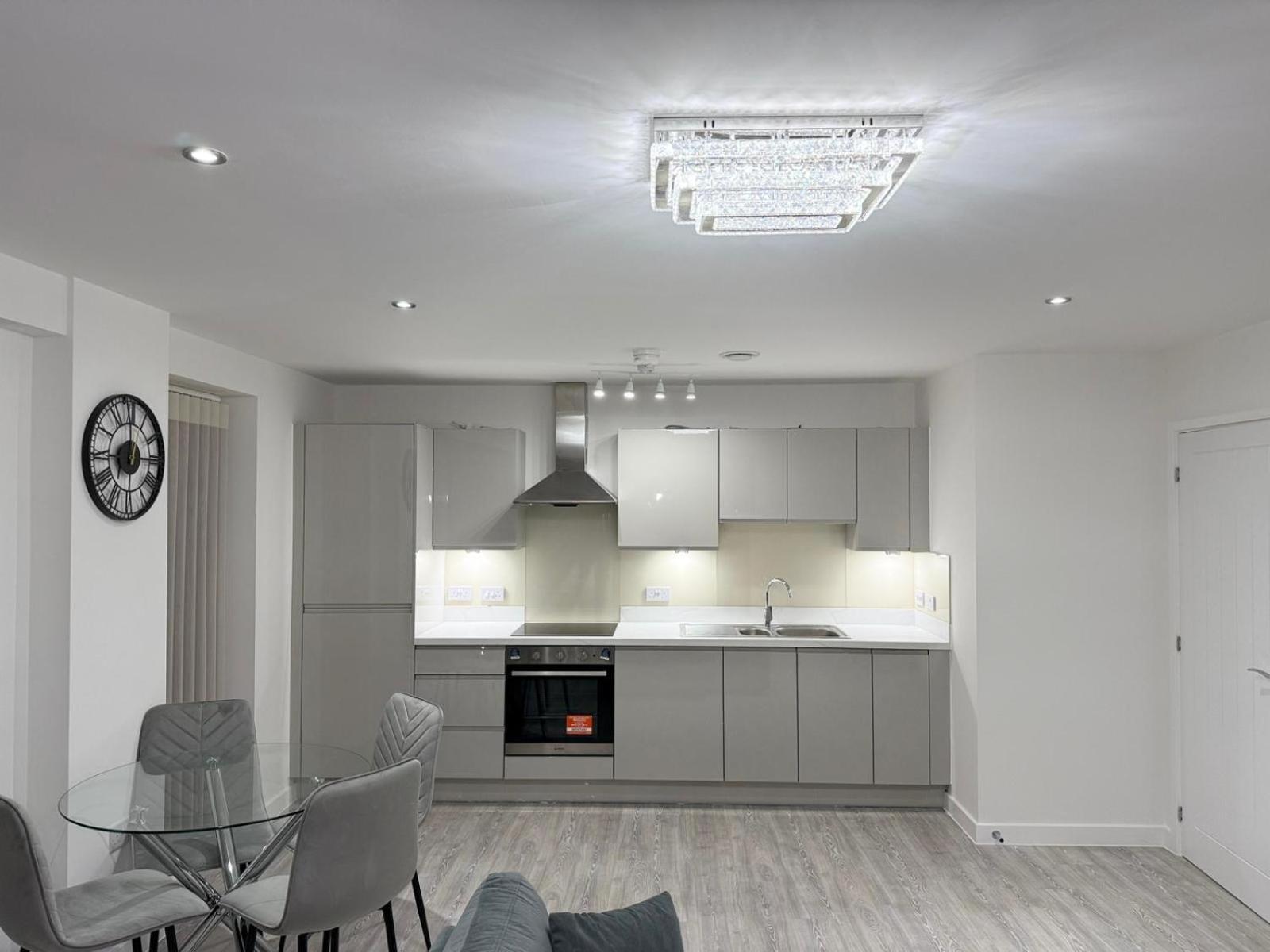 Northfleet Serenity Waterfront 2 Bed Apartment מראה חיצוני תמונה