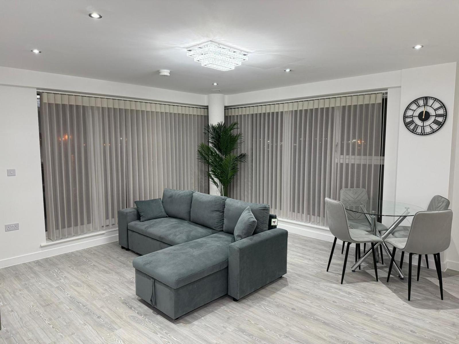 Northfleet Serenity Waterfront 2 Bed Apartment מראה חיצוני תמונה