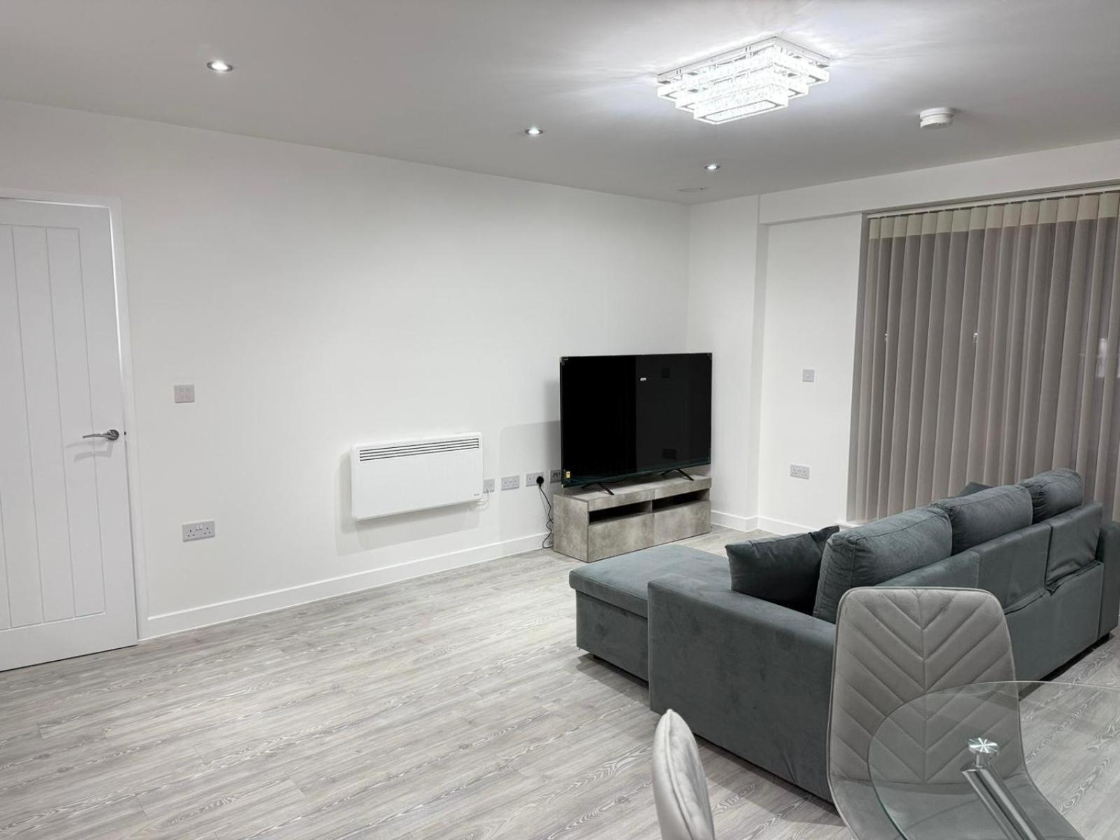 Northfleet Serenity Waterfront 2 Bed Apartment מראה חיצוני תמונה