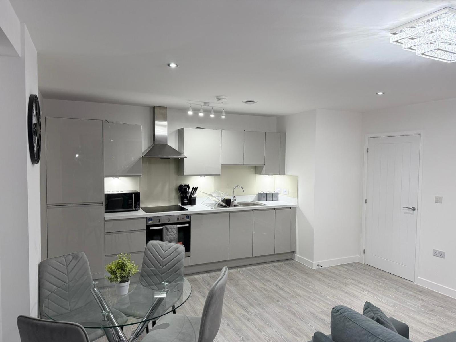 Northfleet Serenity Waterfront 2 Bed Apartment מראה חיצוני תמונה